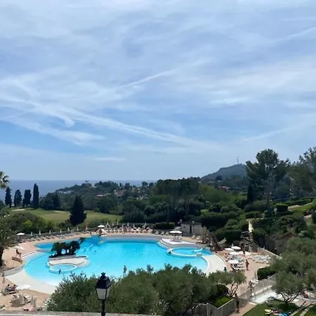 Exceptionnel - Dans Village Cap Esterel Agay - St Raphael * Saint-Raphael (Var)